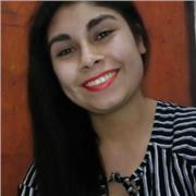 Profesora de lengua imparte clases a alumnos de secundaria y apoyo en materias pedagógicas nivel terciario